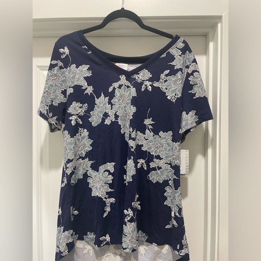 LuLaRoe Christy T - Size XL